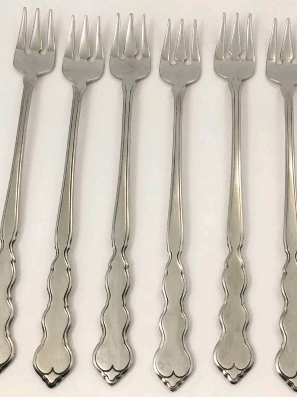 Oneida VALERIE HH Distinction Deluxe Seafood Cocktail Forks - Set of 6